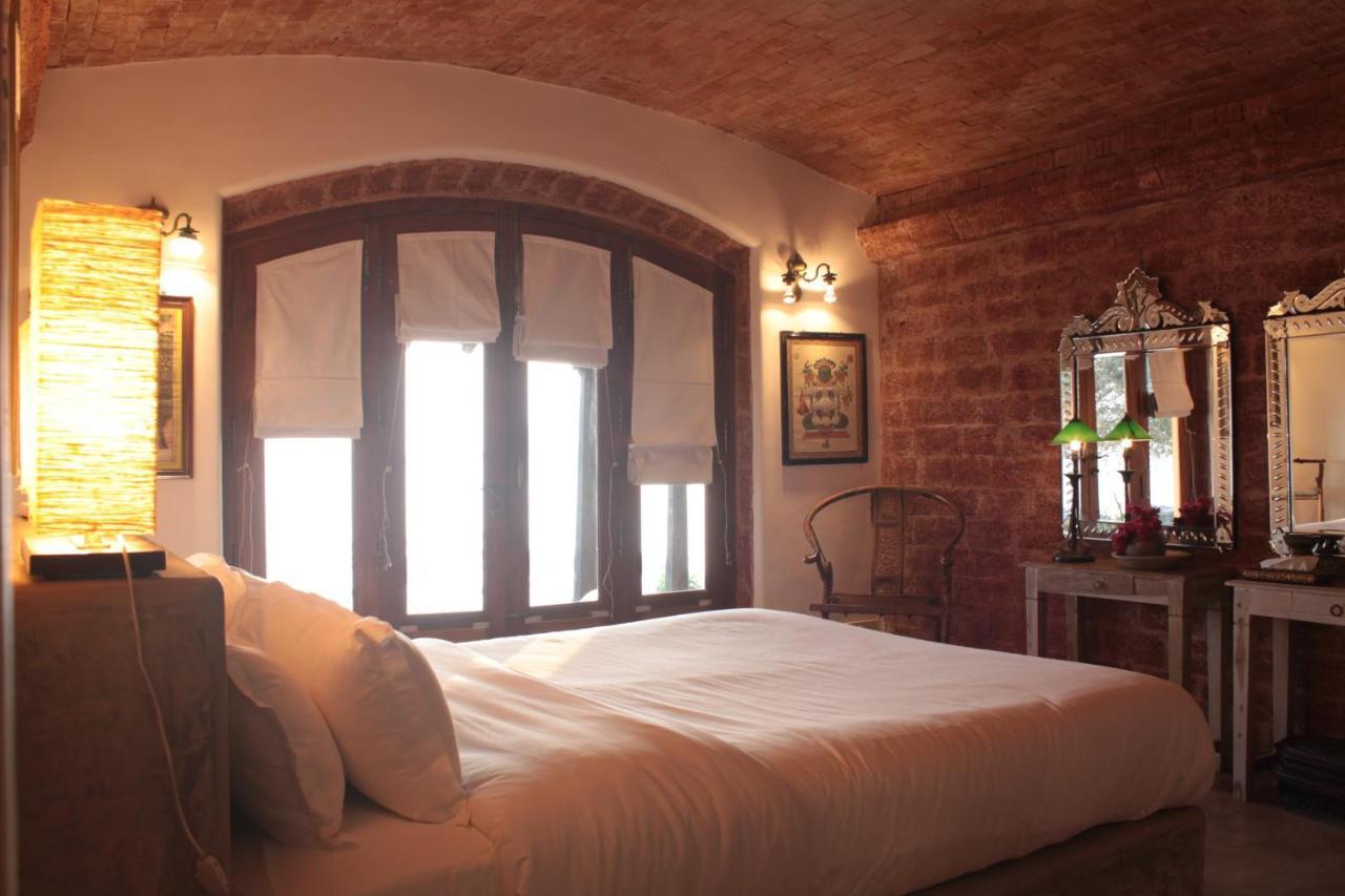 Ahilya By The Sea Hotel Nerul  ภายนอก รูปภาพ